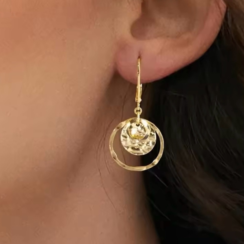 Gold circle disc hammered Earrings